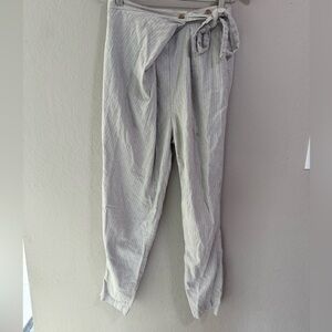 I Am Your Mantalon Gray Stripe Linen Wrap Pants Petite